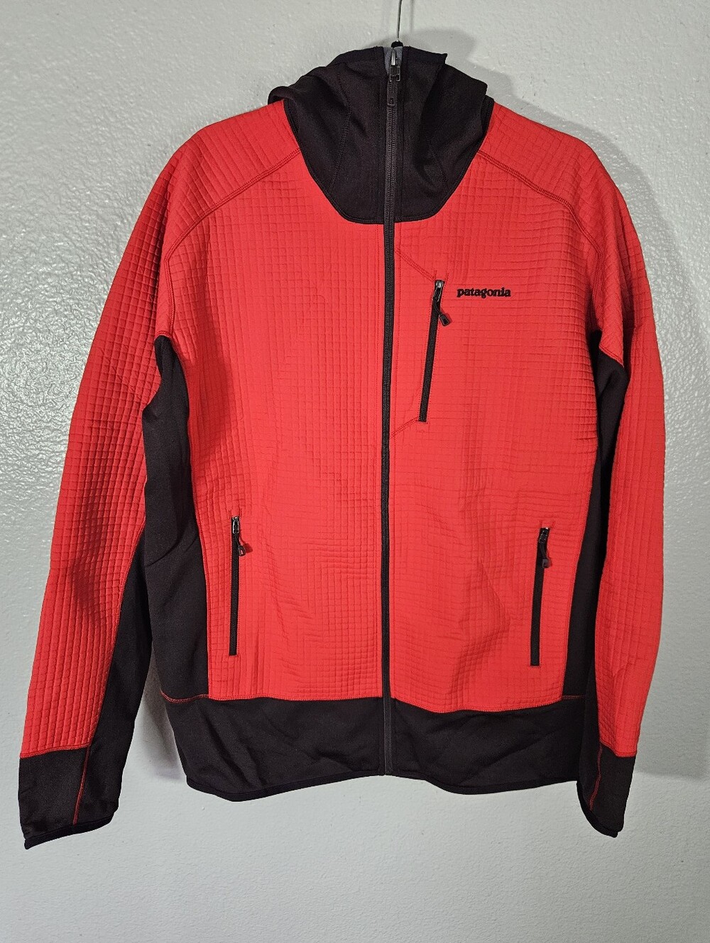Patagonia Dual Aspect Hoody Size XL